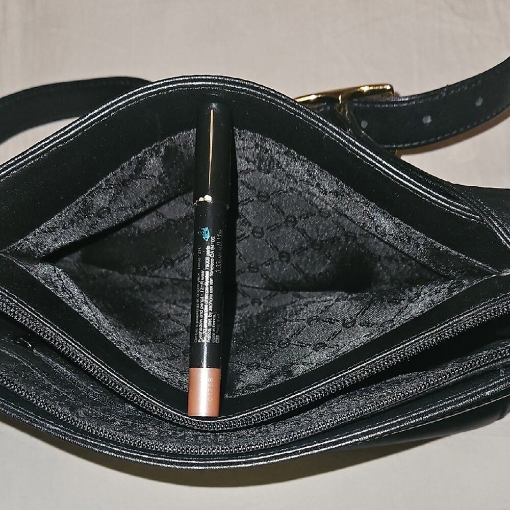 Etienne Aigner Elegant Black Leather Shoulder Bag - Picture 11 of 13